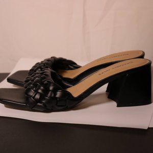 Black Chunky Heel Shoe